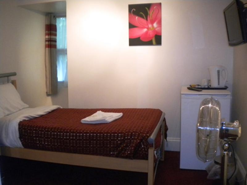 Royal 2 Hammersmith Pensión 3*